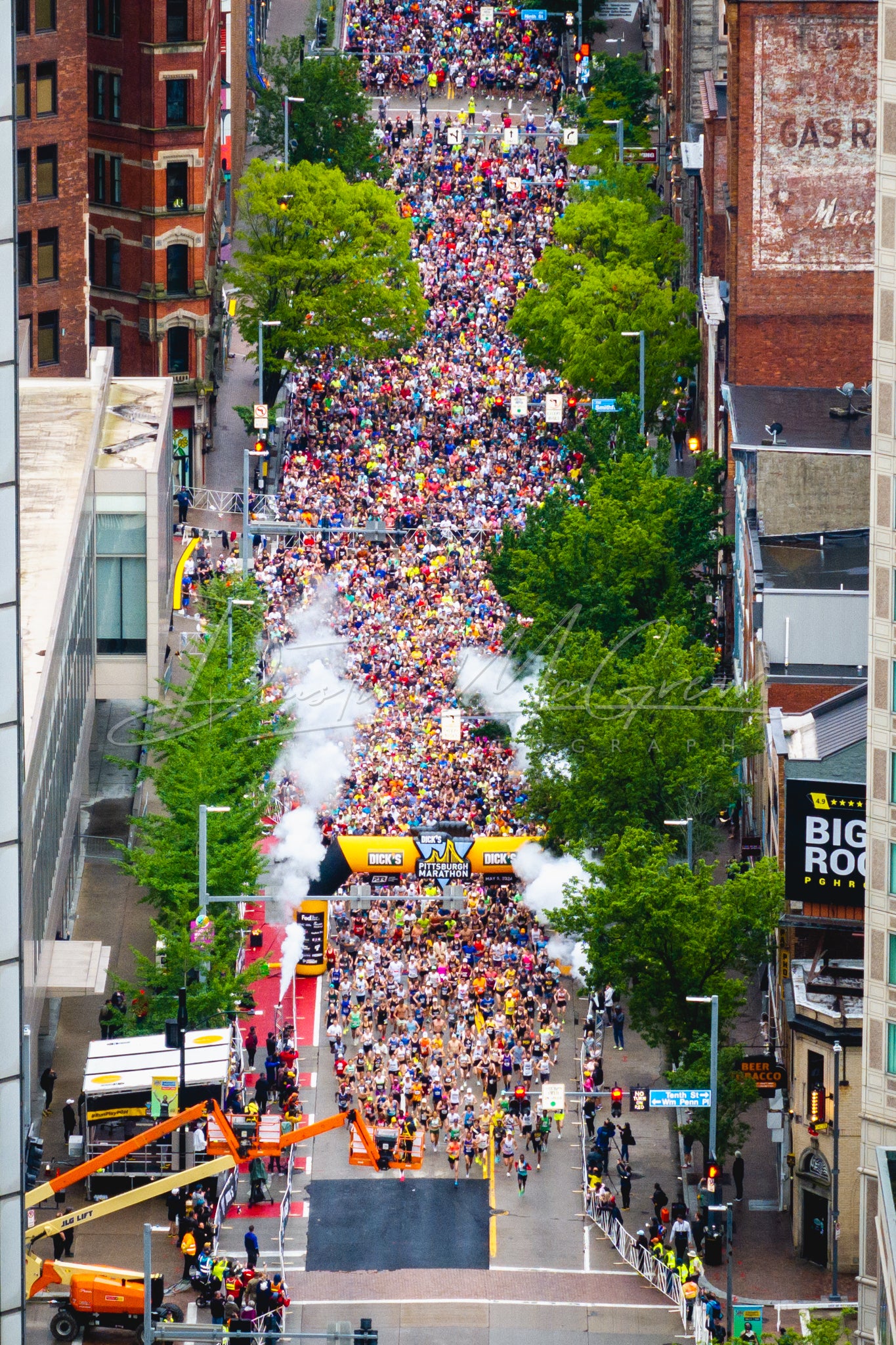 Pittsburgh Skyline Photo Prints 2024 Pittsburgh Marathon Starting