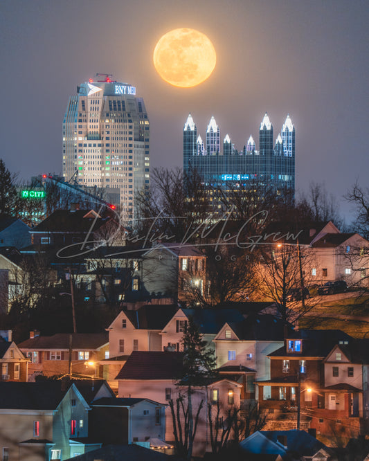 The Full Moon Over the Steel City