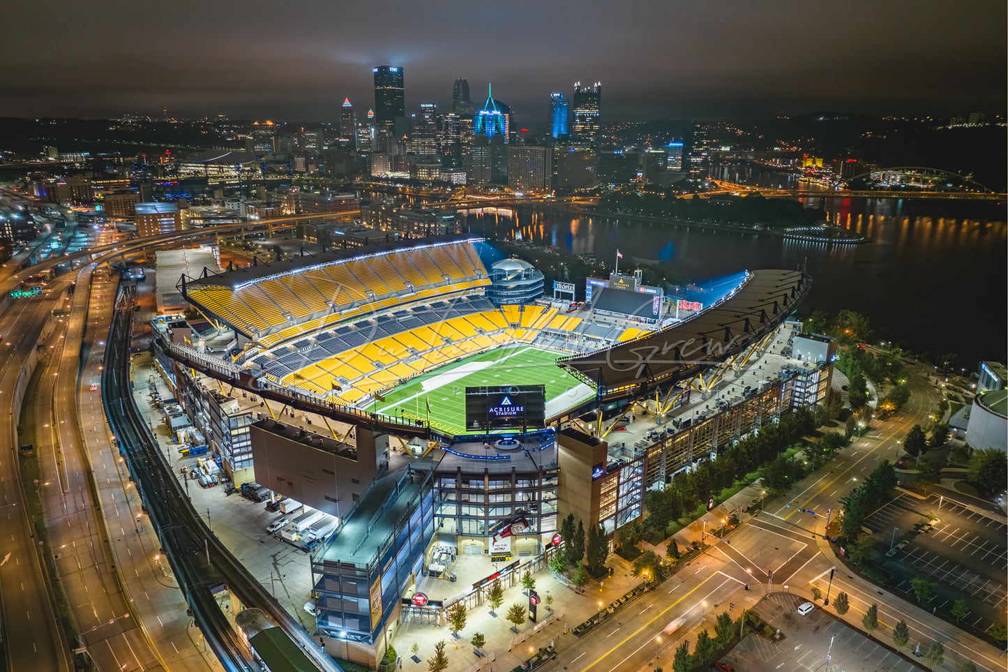 Acrisure Stadium (Heinz Field) and the Pittsburgh Skyline