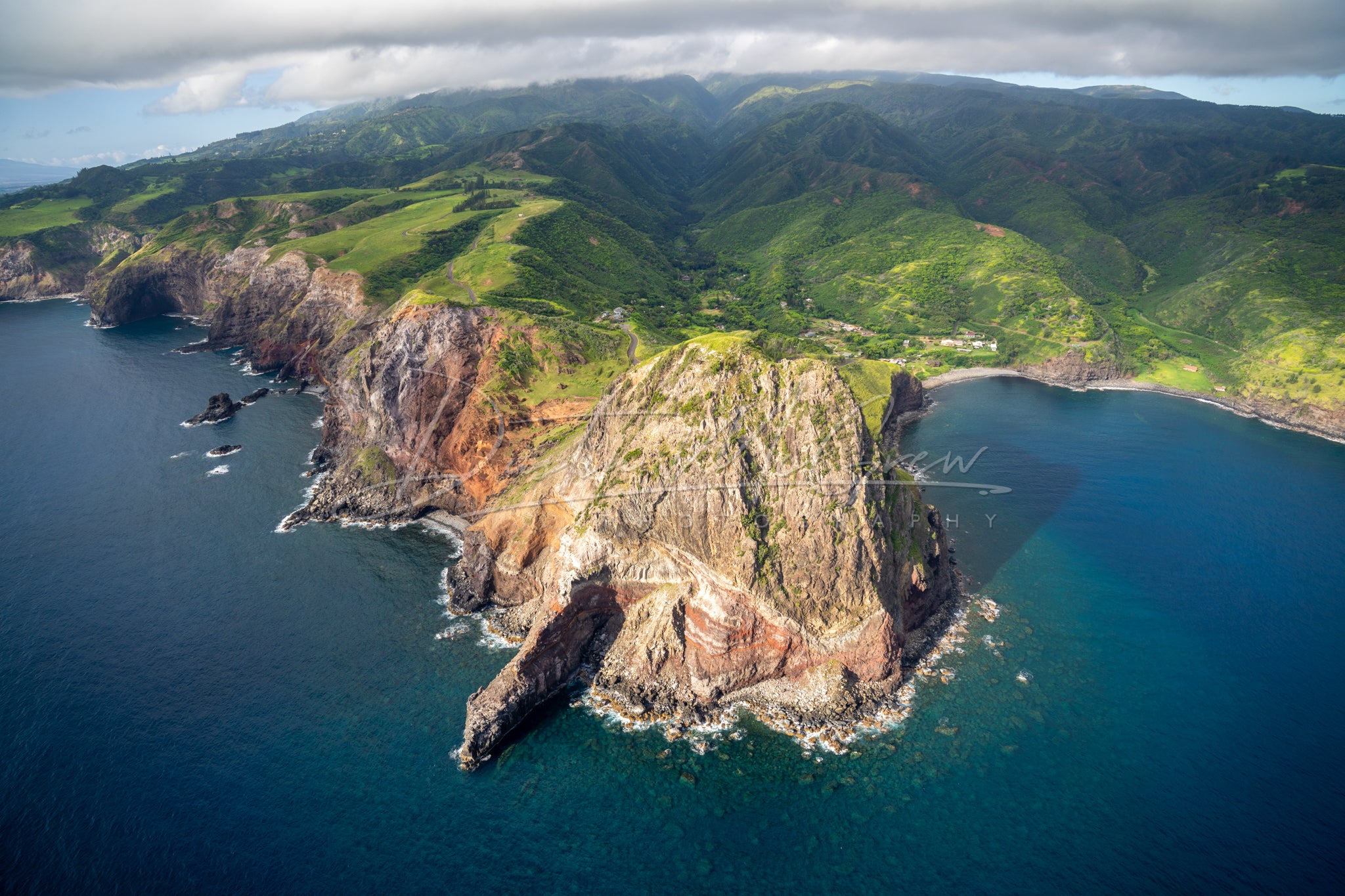 Maui's Rugged Coastline and Puʻu Koaʻe