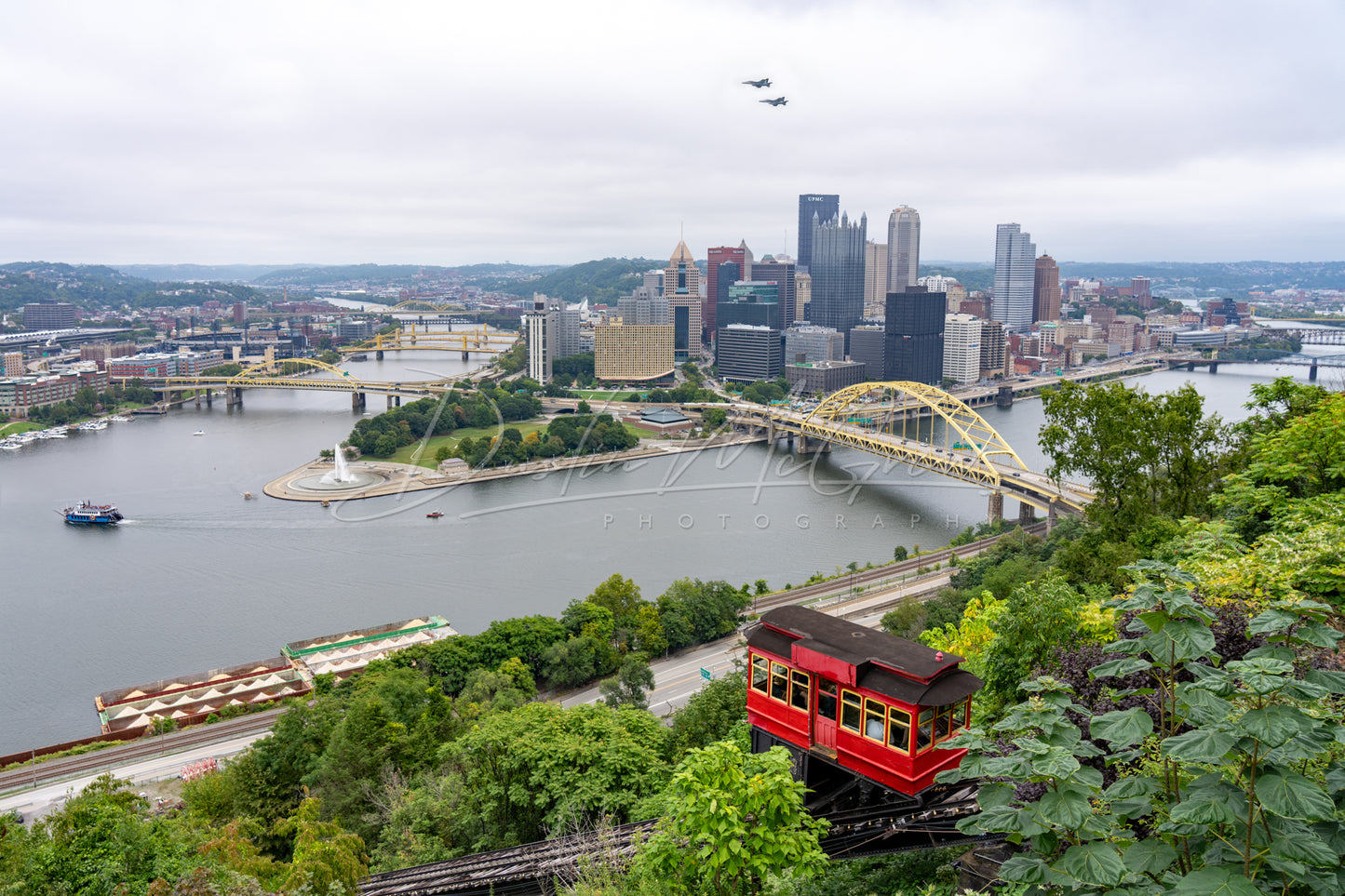 FA18 Super Hornets Fly Over Pittsburgh