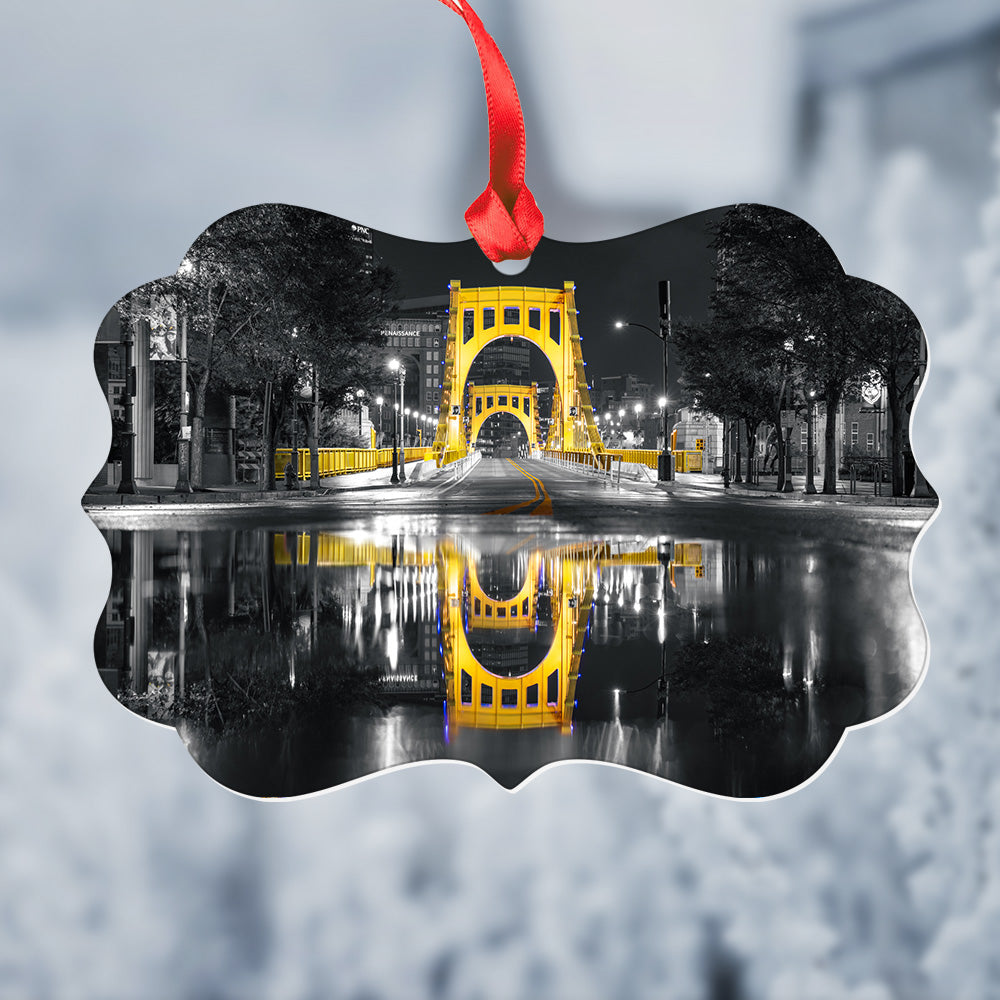 Clemente Bridge Black & Gold Christmas Ornament