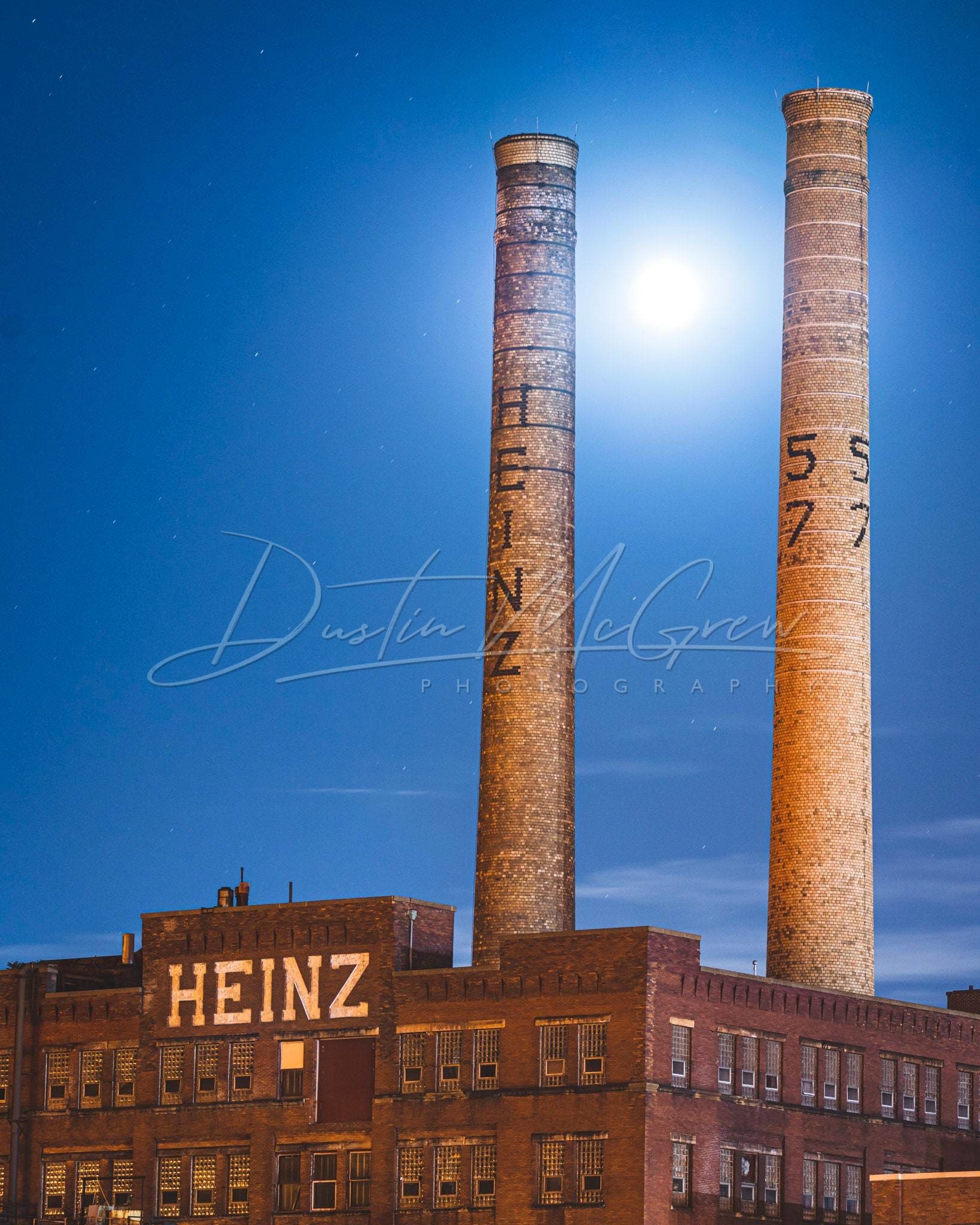 Pittsburgh Photo Print - Heinz Factory With Moon Glow Art Metal Canvas
